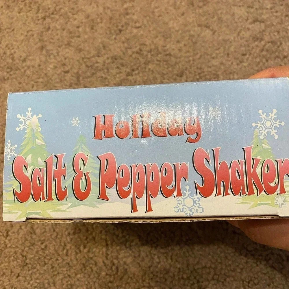 Christmas Snowman Salt & Paper Shaker Brand New - Picture 2 of 2